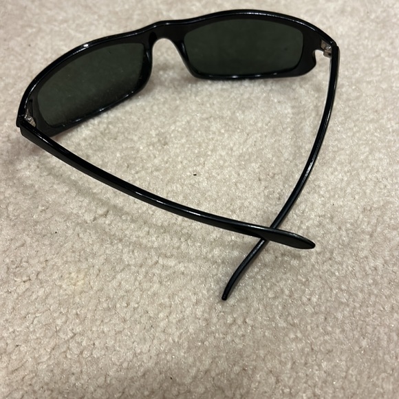 Sunglasses - Picture 4 of 4